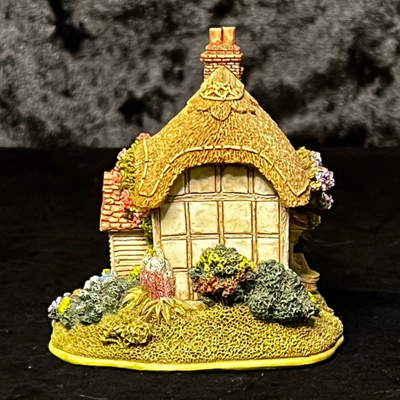 Lilliput Lane | Fresh Today | Collectors' Club - Picture 4 of 13